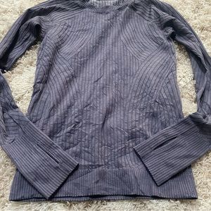 Lululemon Athletica Long sleeve textured ribbed top small